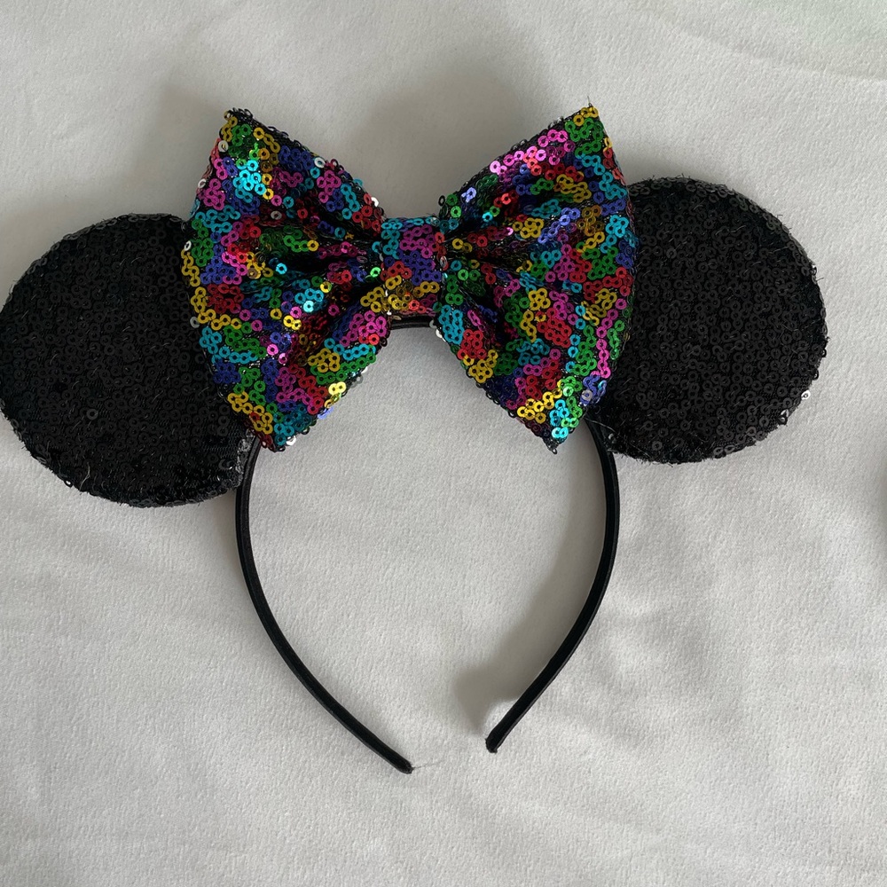 3 for $30 | Disney Minnie Sequin Bow + Baby Yoda Gorgu Costume Headband Set - Picture 3 of 7